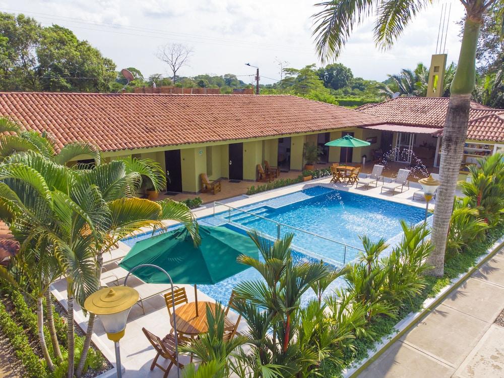 Hotel Paloverde Villas Campestres Apiay Luaran gambar